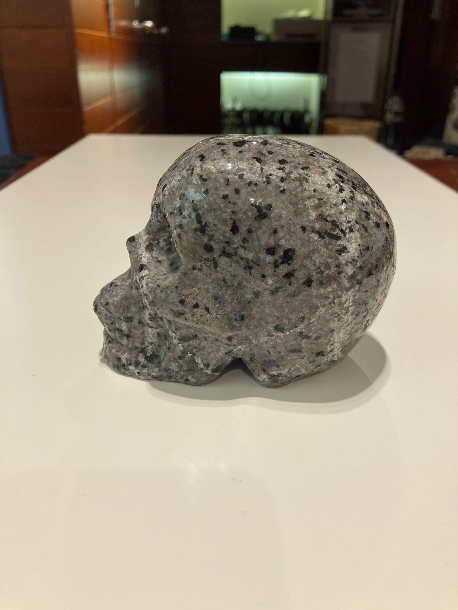 Yooperlite Skull ( 615g ) - Crystals By Astraea