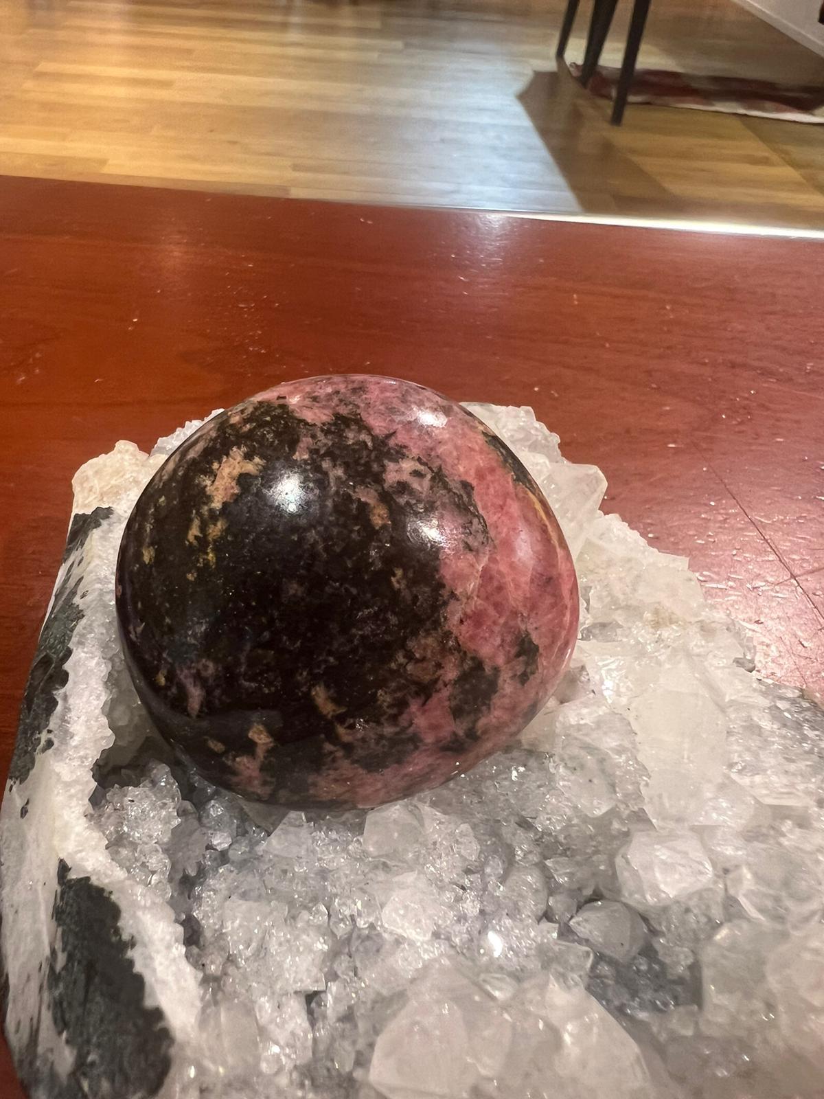 Rhodonite Palm Stone ( 140g ) - Crystals By Astraea