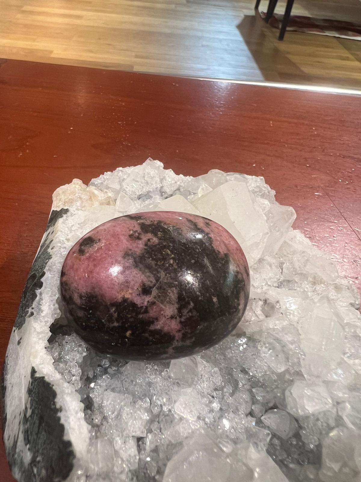 Rhodonite Palm Stone ( 84g ) - Crystals By Astraea
