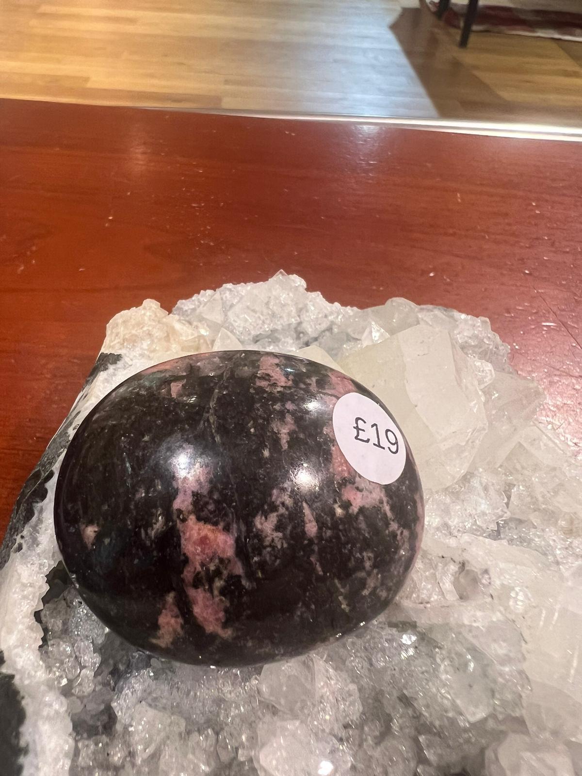 Rhodonite Palm Stone ( 95g ) - Crystals By Astraea