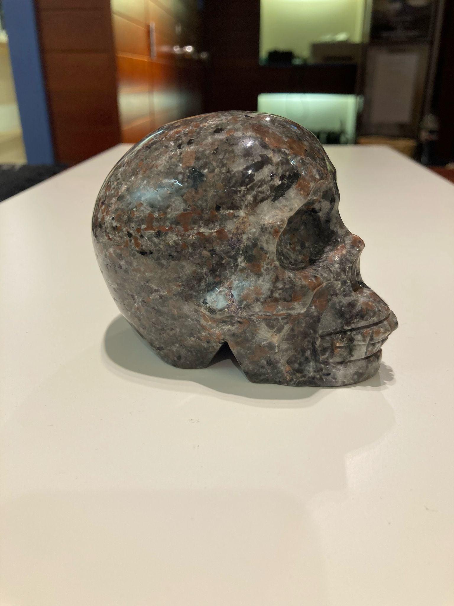 Yooperlite Skull ( 640g ) - Crystals By Astraea