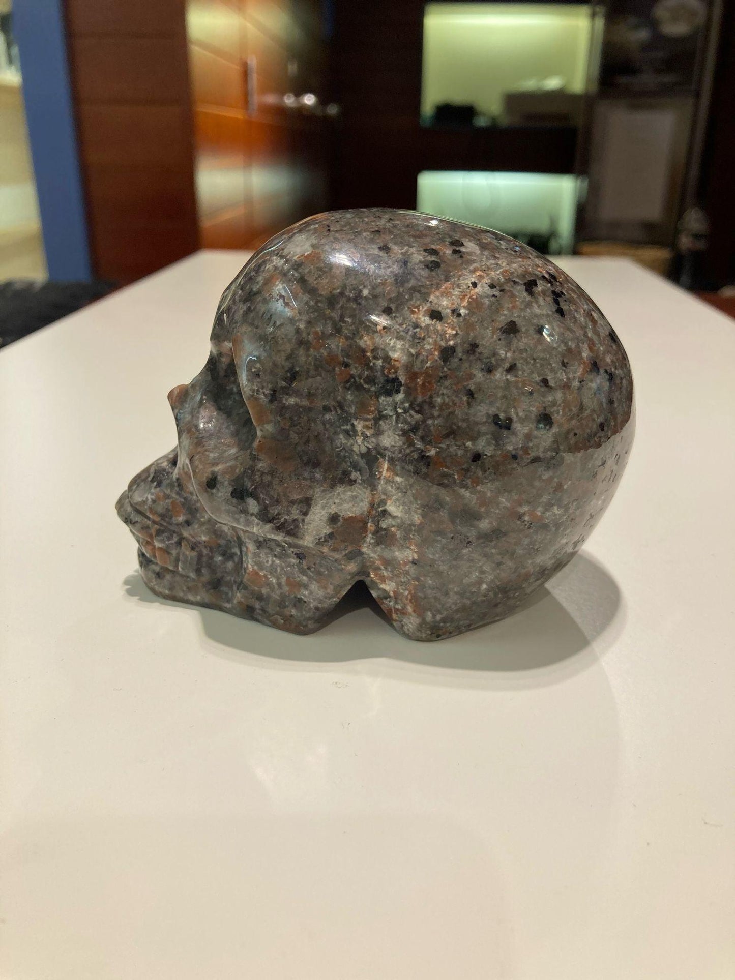 Yooperlite Skull ( 640g ) - Crystals By Astraea