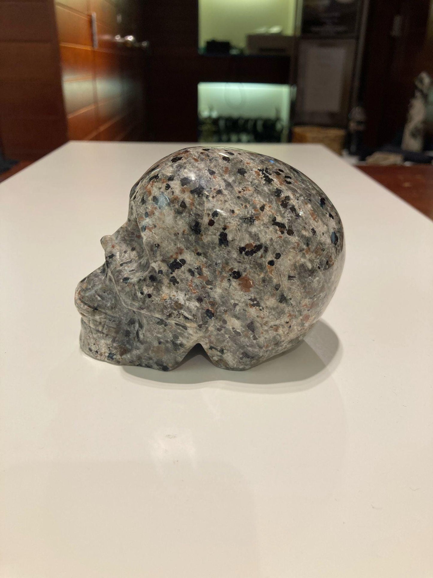 Yooperlite Skull ( 700g ) - Crystals By Astraea