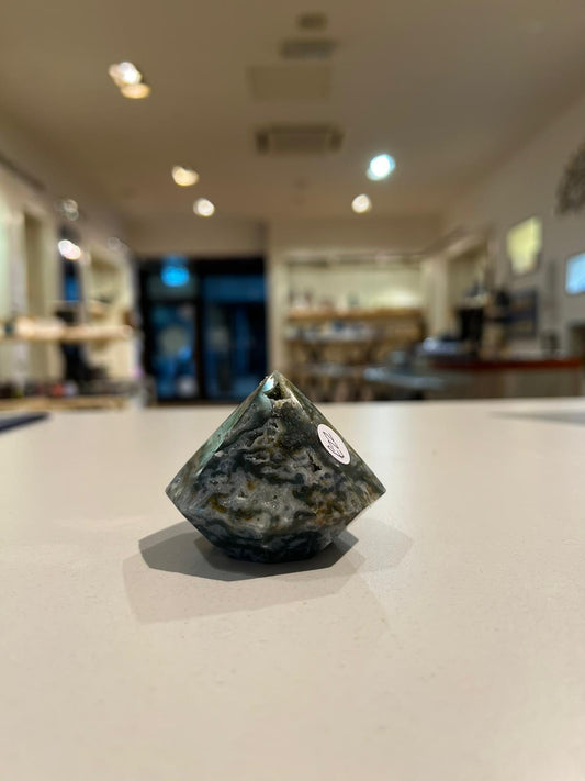 Moss Agate Diamond ( 164g )