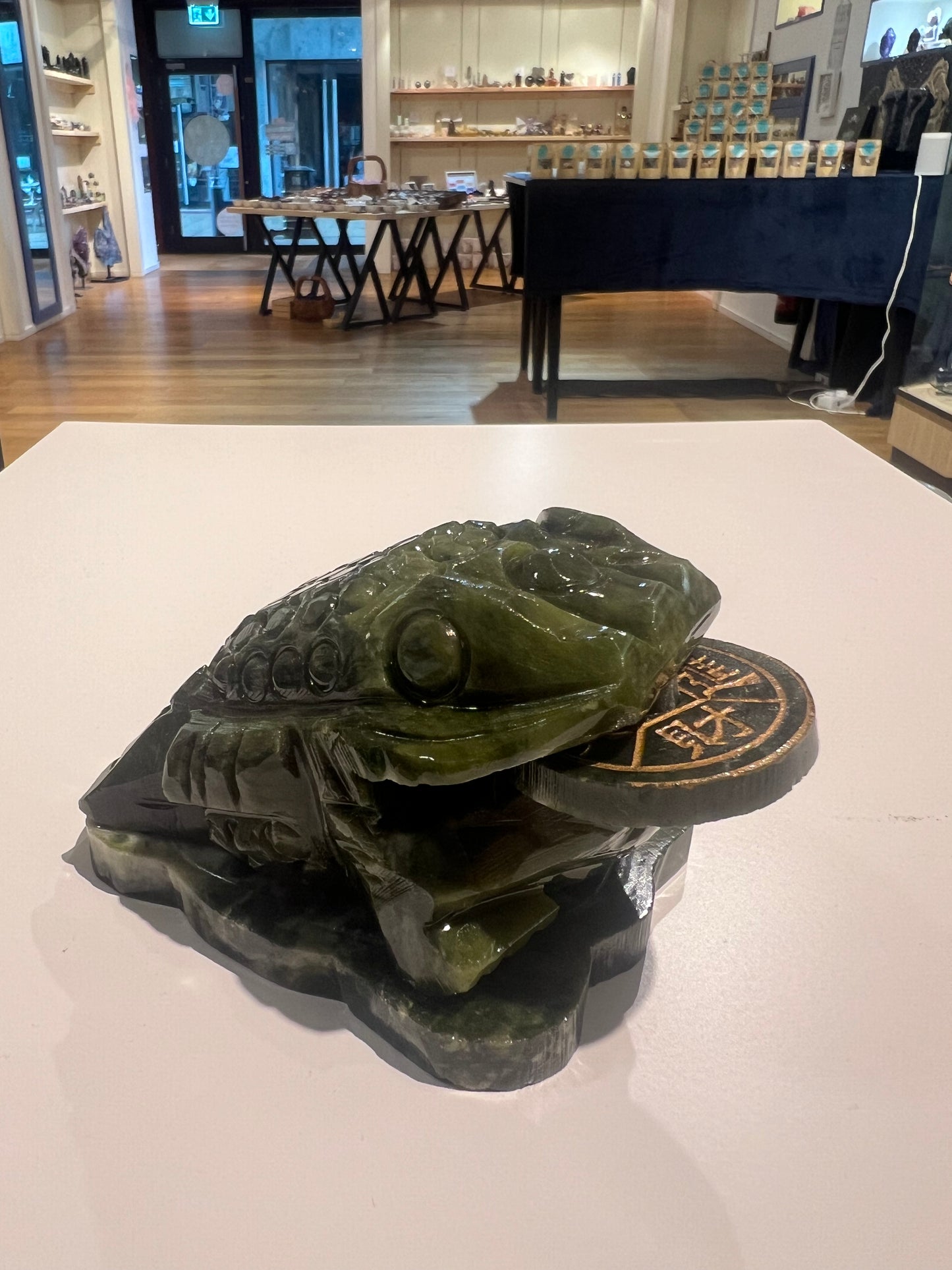 Green Jade Money Frog ( 565g ) - Crystals By Astraea