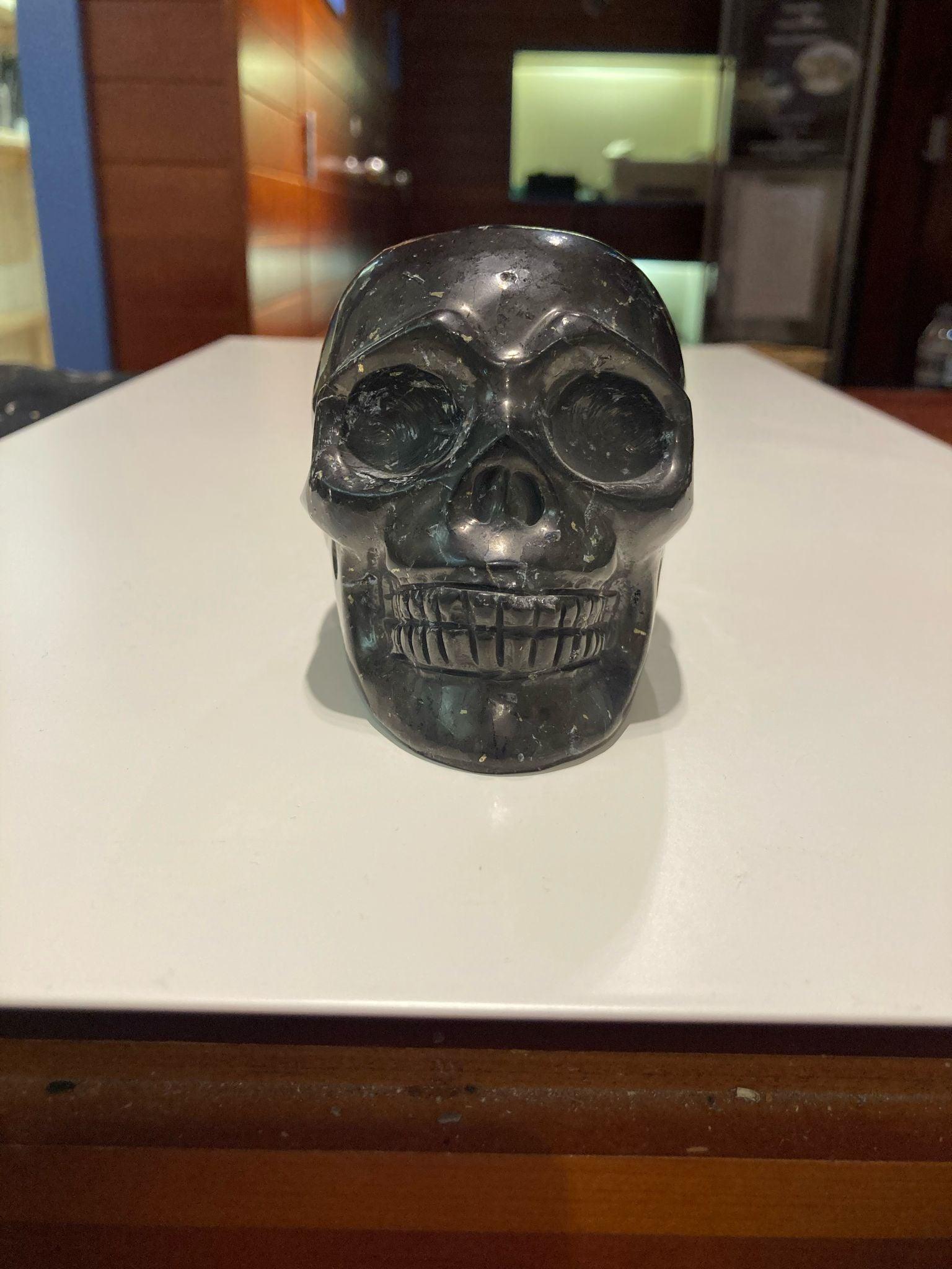 Shungite Skull ( 600g ) - Crystals By Astraea