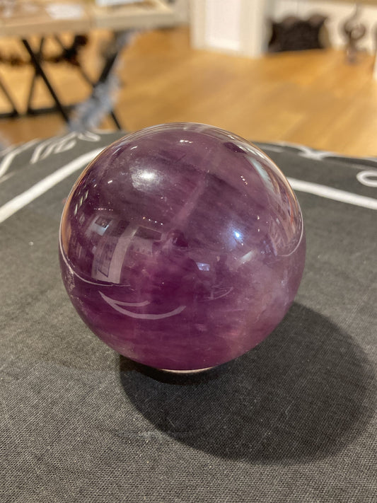 Fluorite Sphere ( Purple ) (300g)