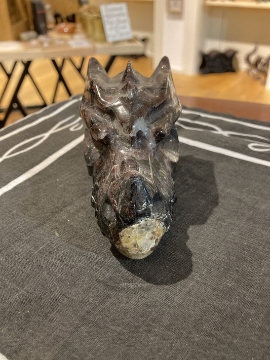 Garnet & Arfvedsonite Dragon Head (545g)