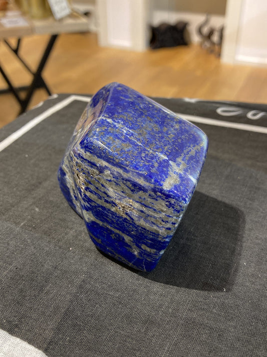 Lapis Lazuli Freeform (355g)