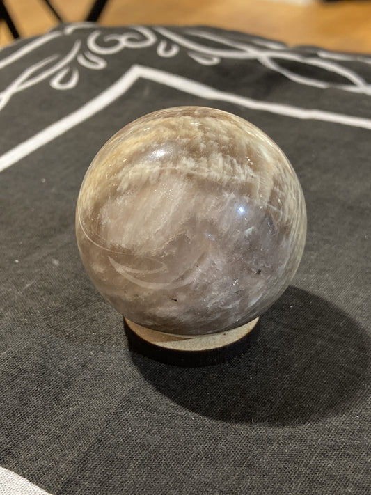 Moonstone Sphere (135g)